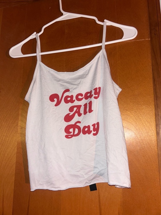 Tops - White Graphic Cami with Red 'Vacay All Day' Print